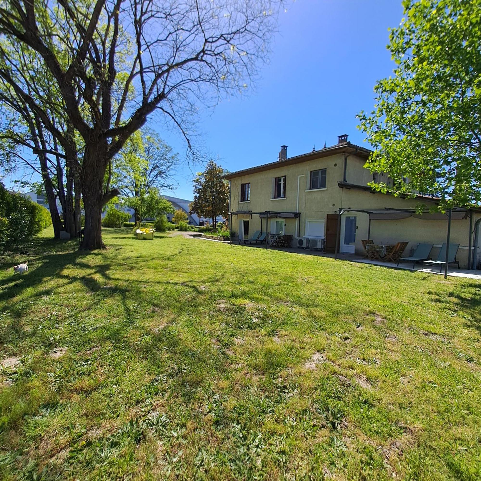 Gites De L'Akwaba Buzet-sur-Baise Exterior photo
